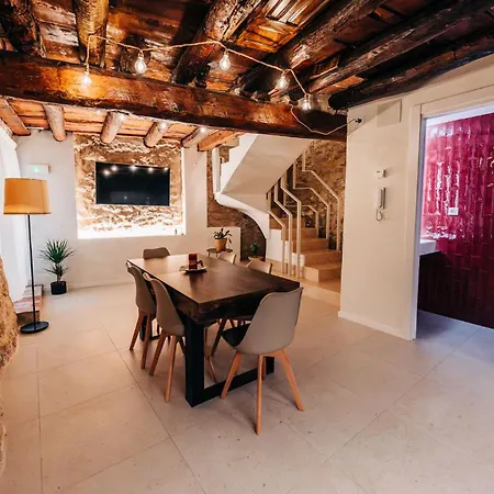 Apart-hotel Casa Pelegrí