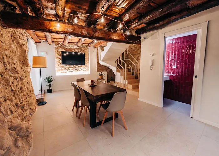 Apart-hotel Casa Pelegrí